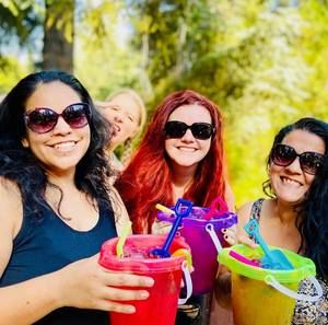 Meet your Posher, Noelle